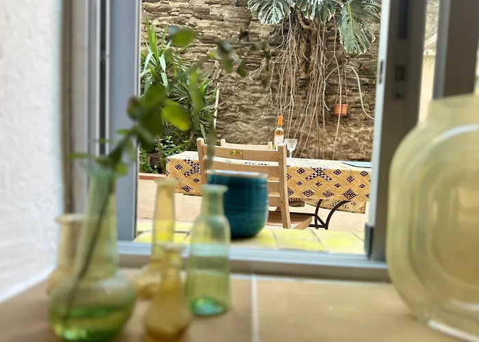 Port-vendres : T2 Avec Terrasse Et Barbecue A 200m Du - Fr-1-309-537 *